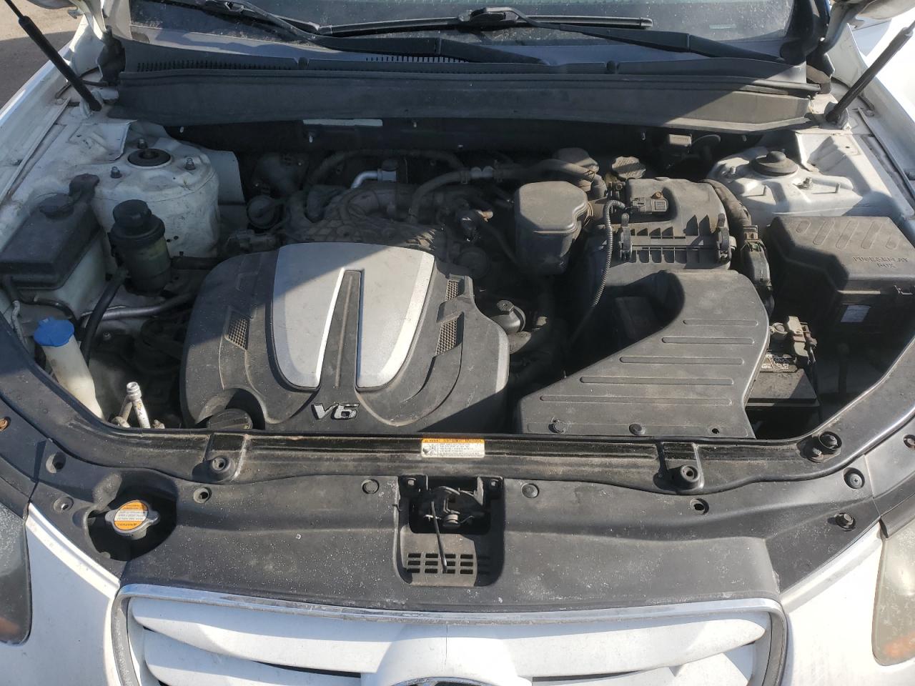 2011 Hyundai Santa Fe - Image 13