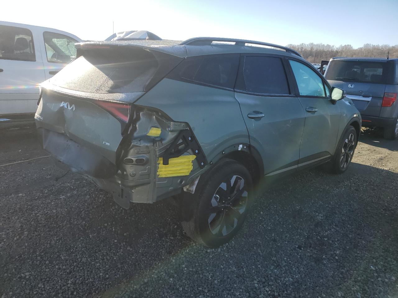 2023 Kia Sportage - Image 3