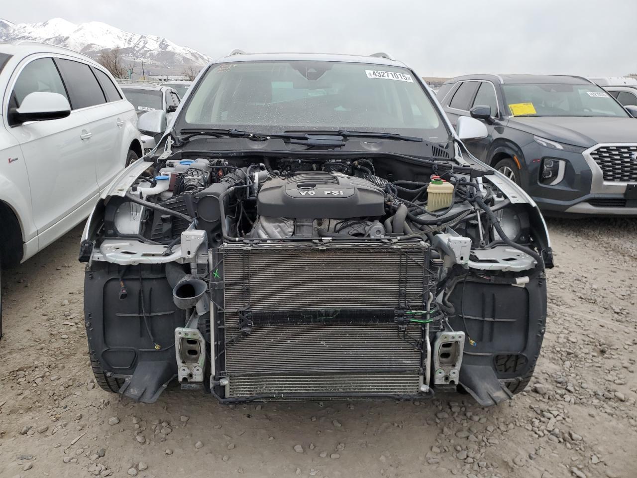 2016 Volkswagen Touareg - Image 5