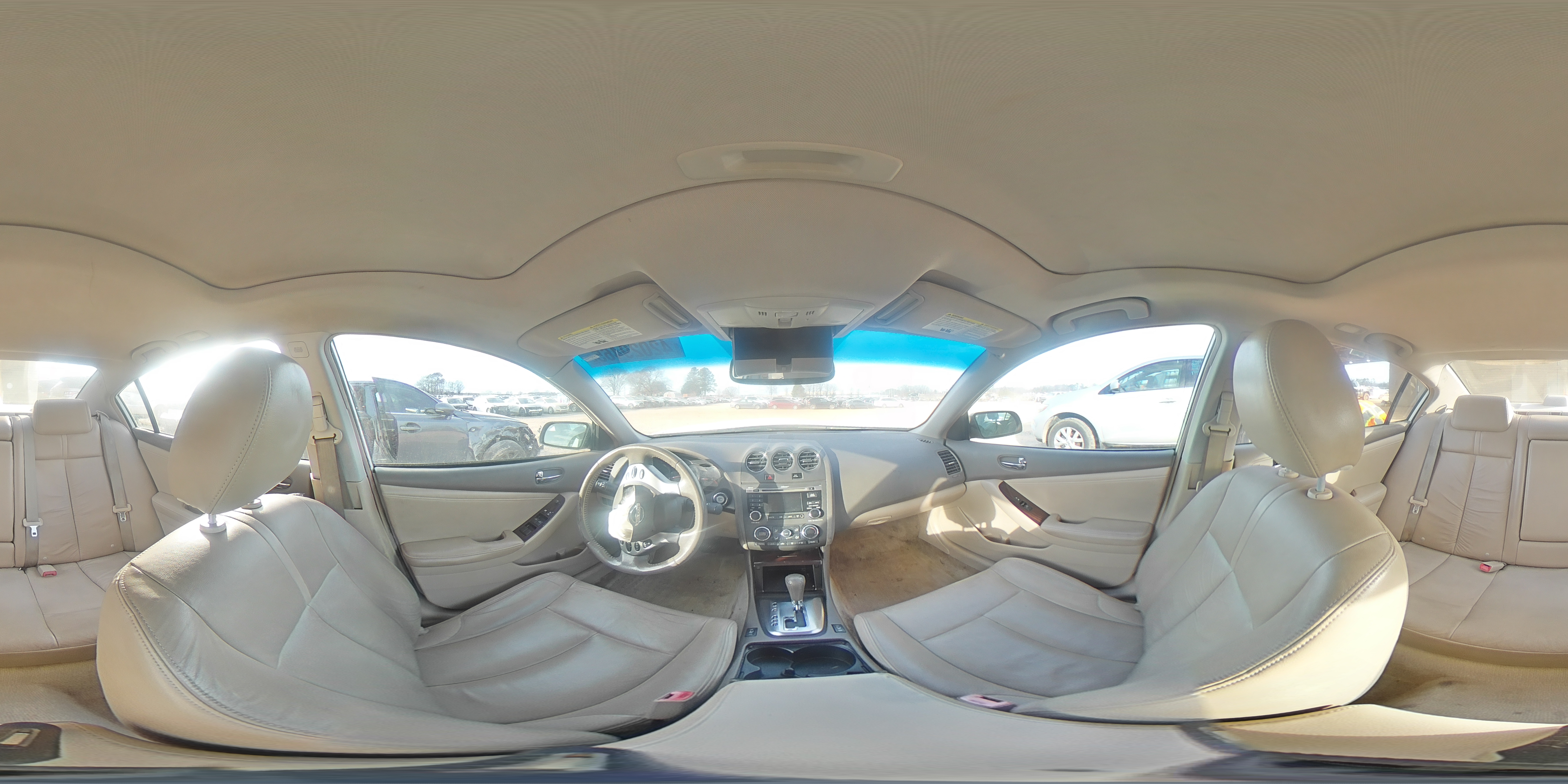 2010 Nissan Altima - Image 12