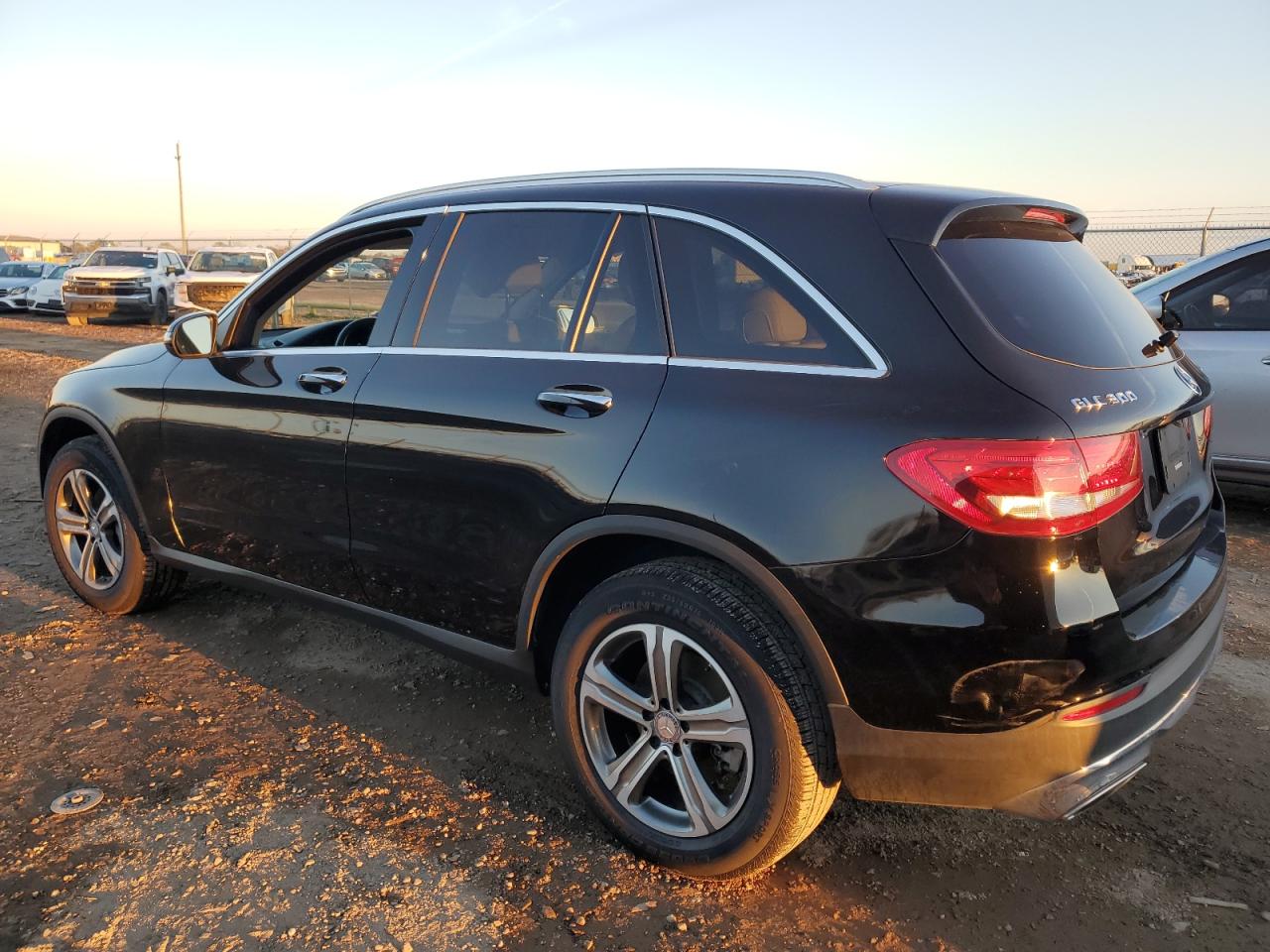 2016 Mercedes-Benz GLC - Image 2