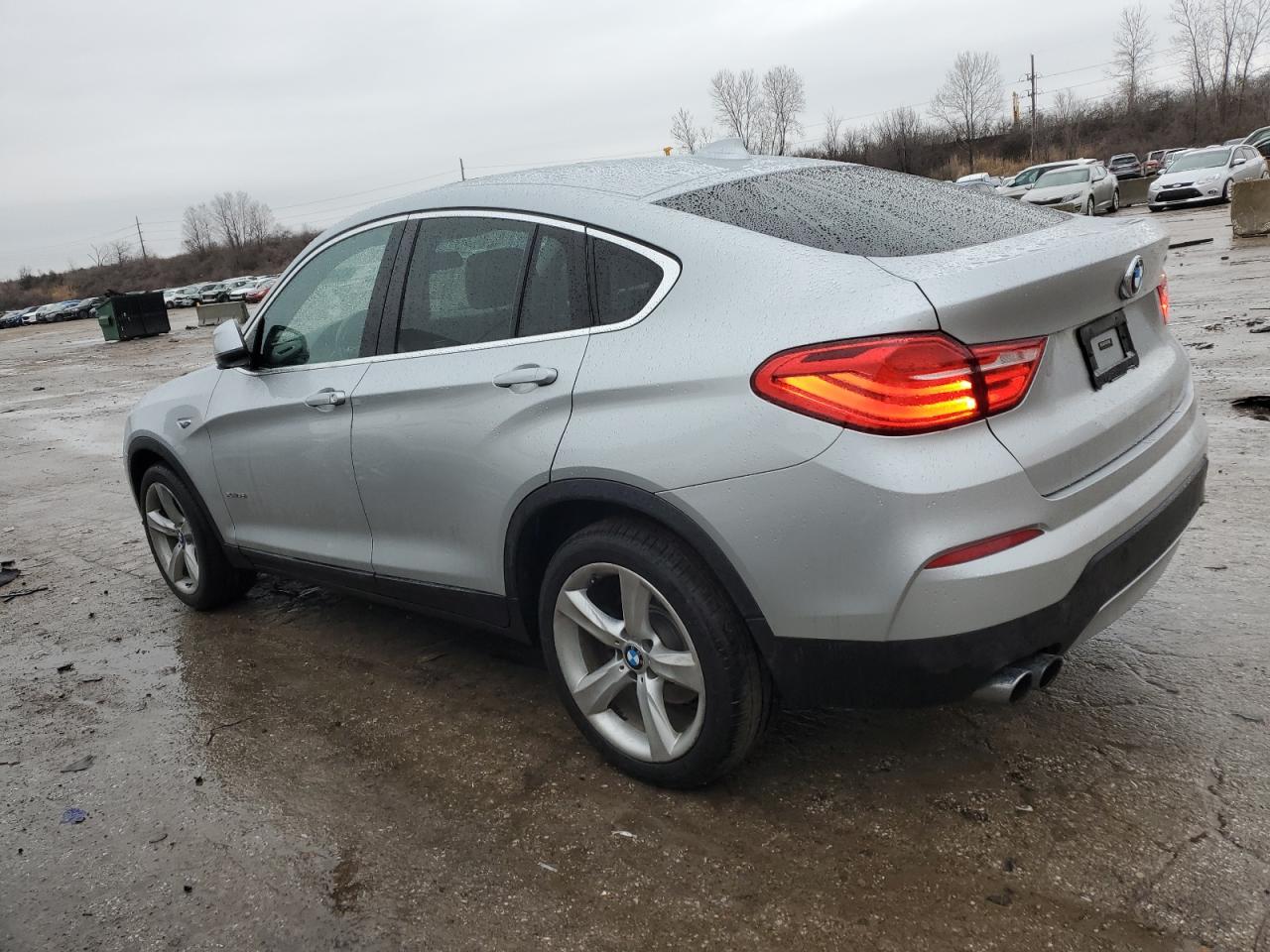 2016 BMW X4 - Image 2