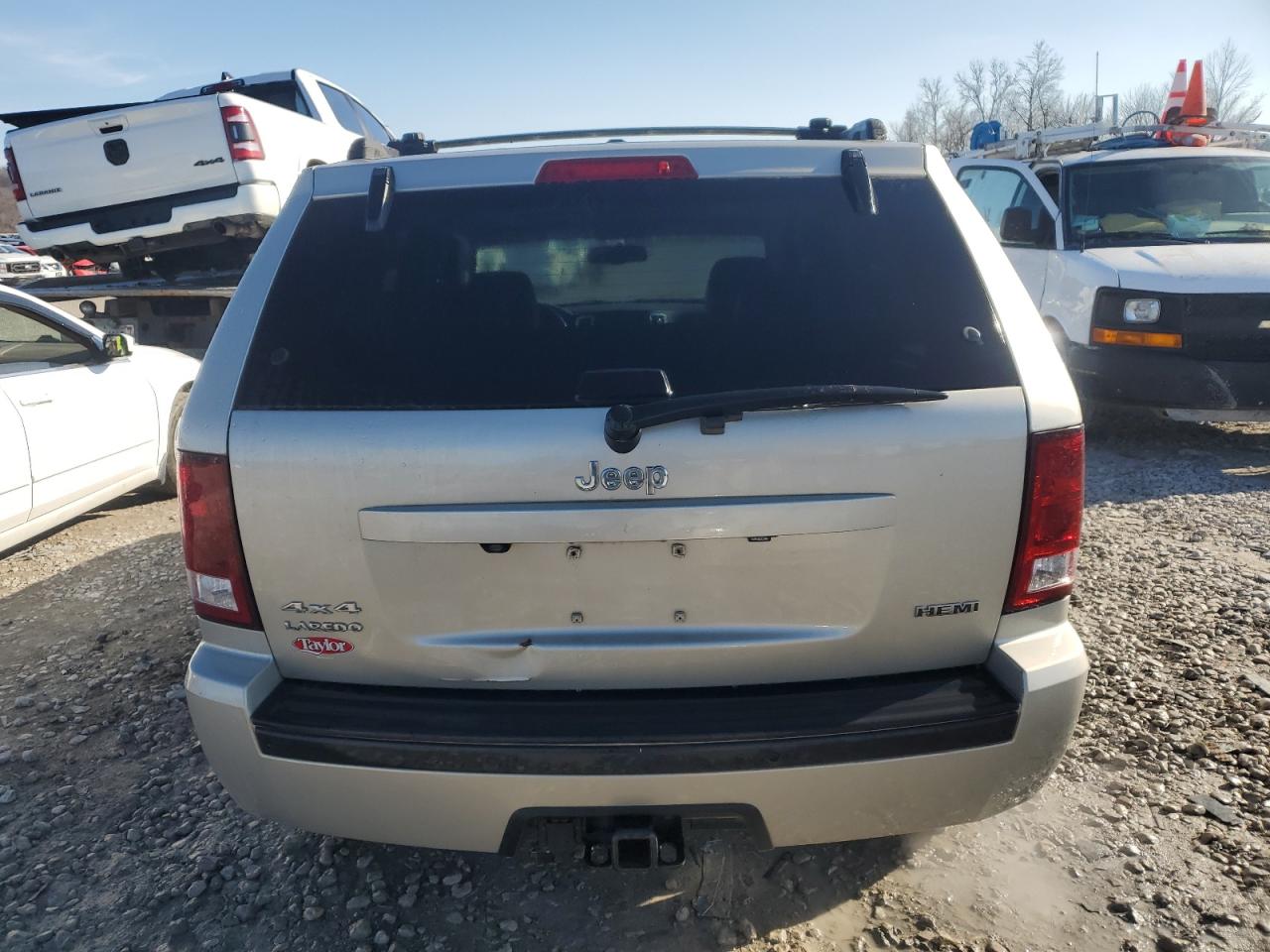 2010 Jeep Grand Cherokee - Image 6