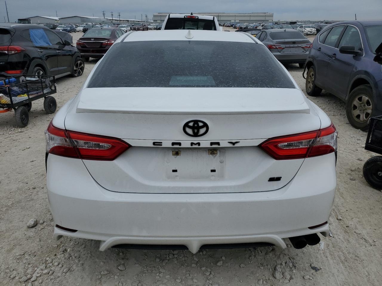 2020 Toyota Camry - Image 6