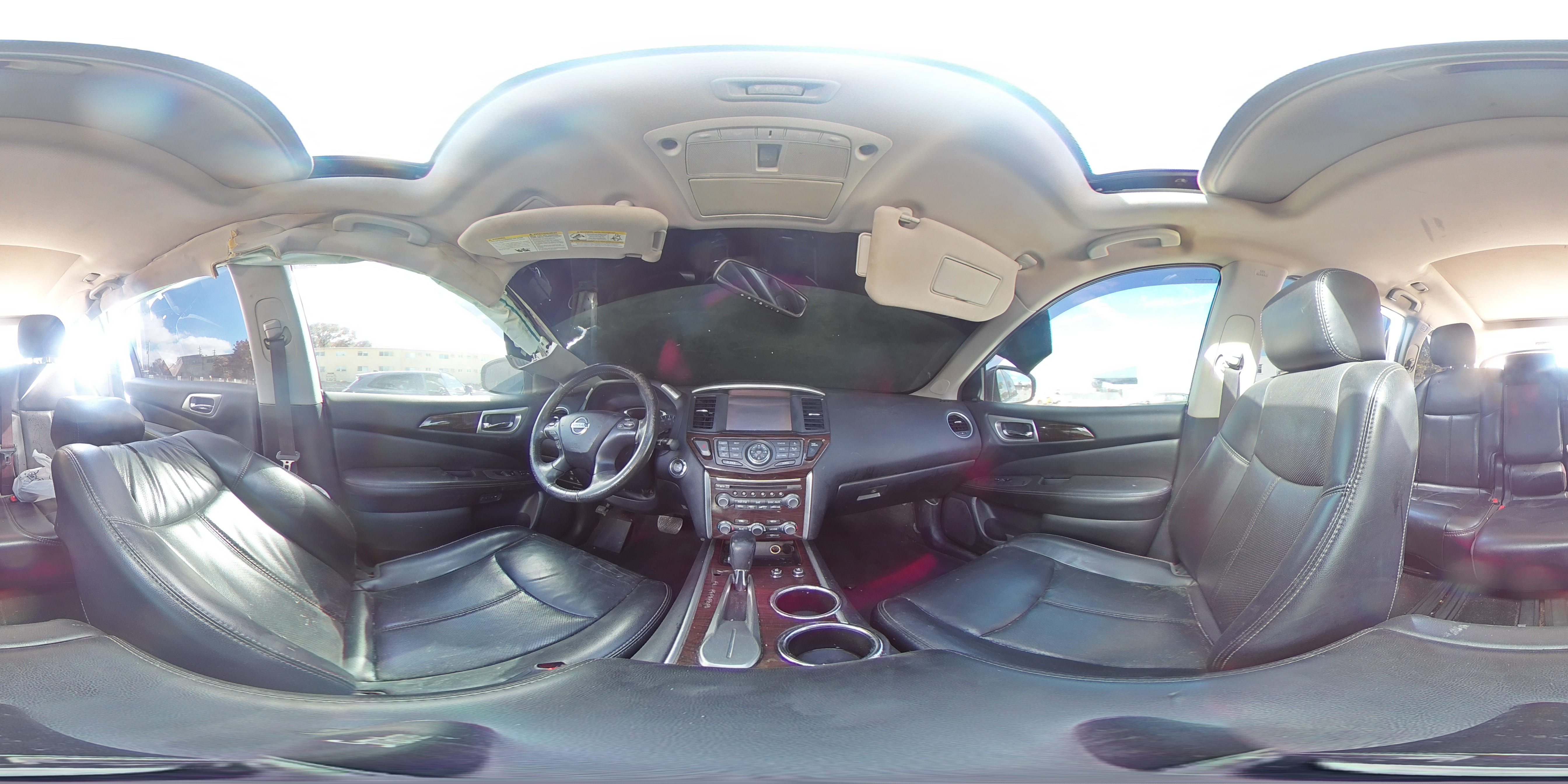2015 Nissan Pathfinder - Image 16