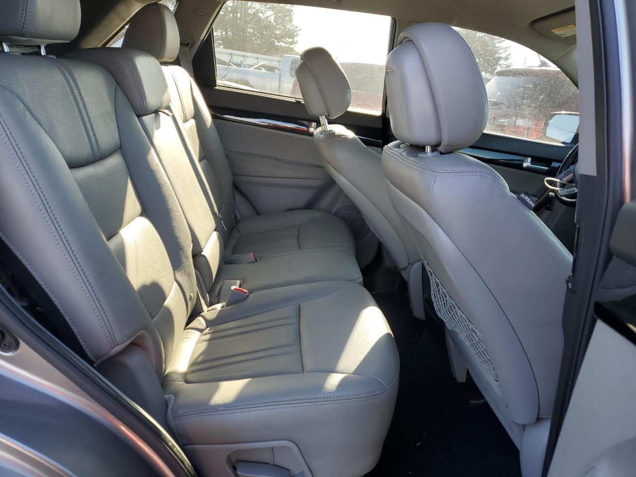 2014 Kia Sorento - Image 12