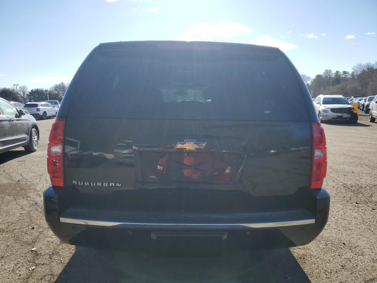 2011 Chevrolet Suburban - Image 6