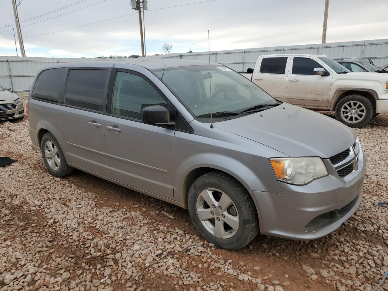 2013 Dodge Caravan - Image 4