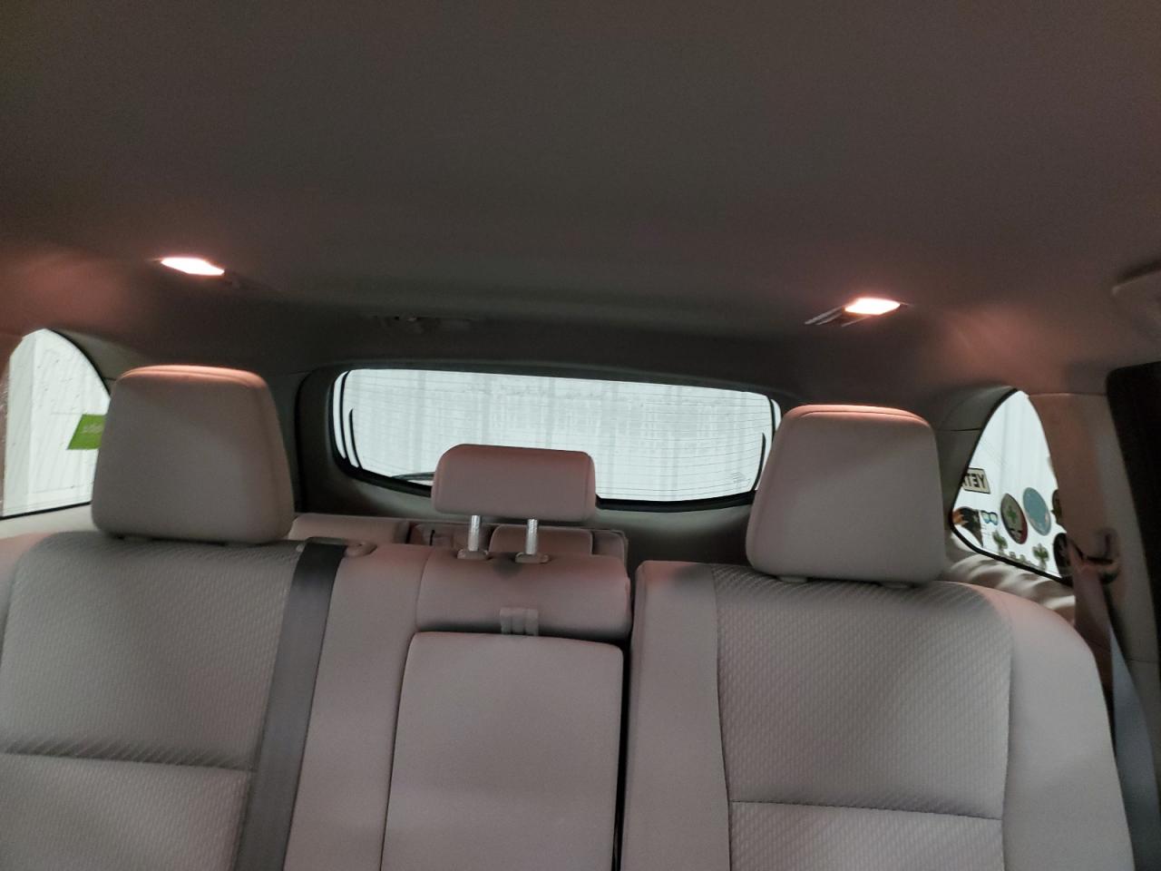 2015 Toyota Highlander - Image 10