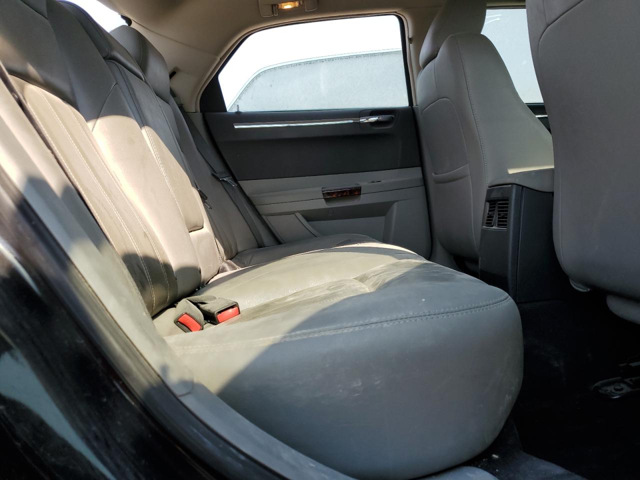 2006 Chrysler 300C VIN: 2C3KA63H06H107634 Lot: 88047875