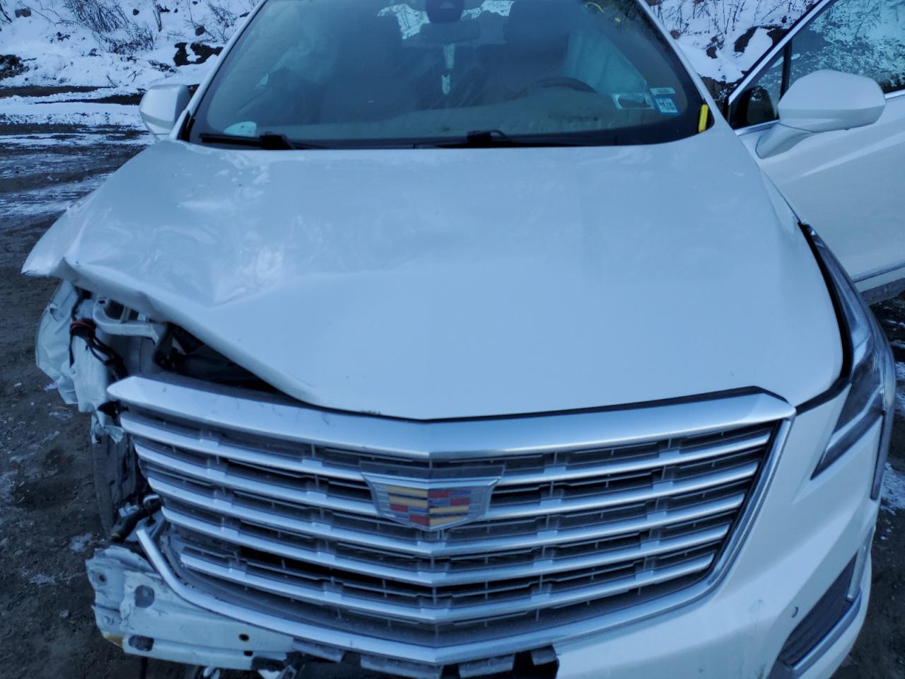 2018 Cadillac XT5 - Image 14