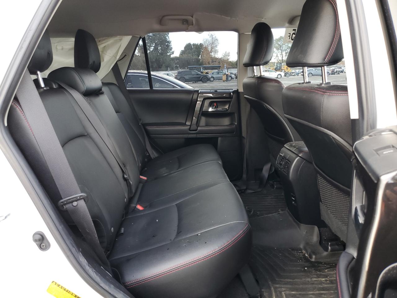 2018 Toyota 4Runner - Image 11