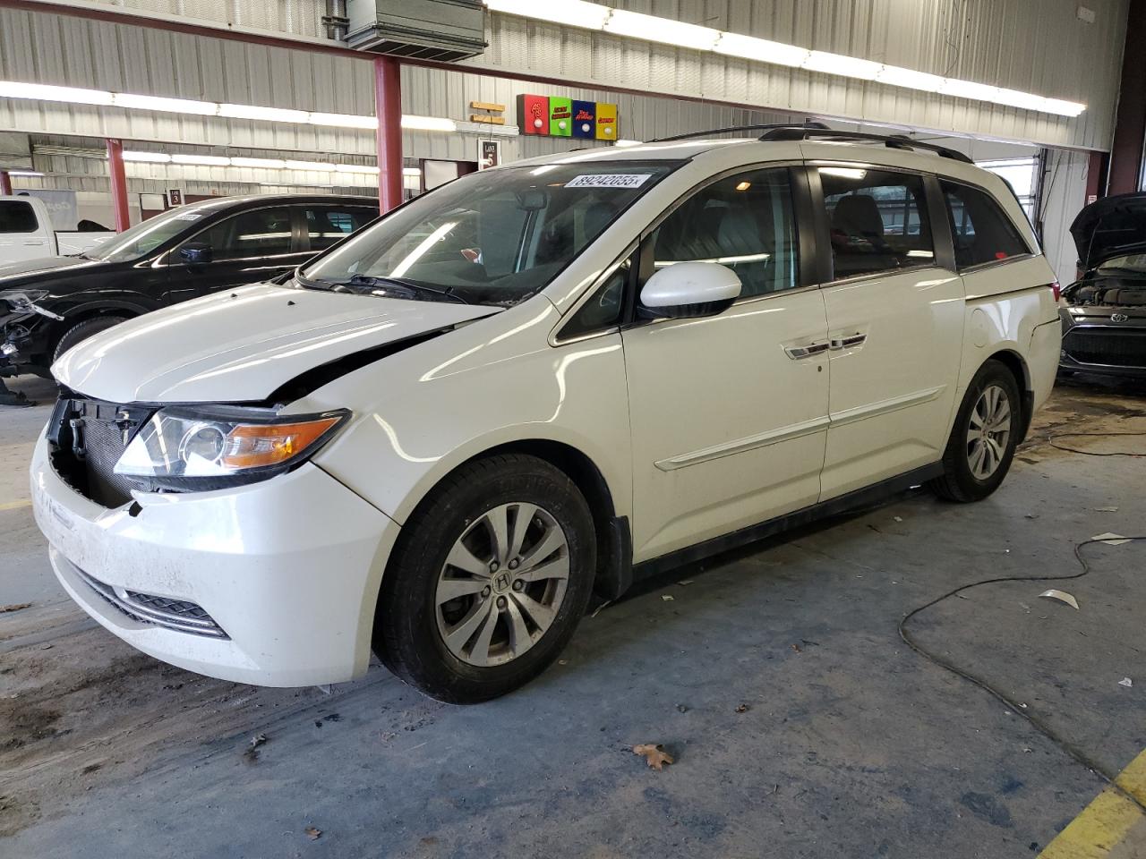2015 Honda Odyssey - Image 1