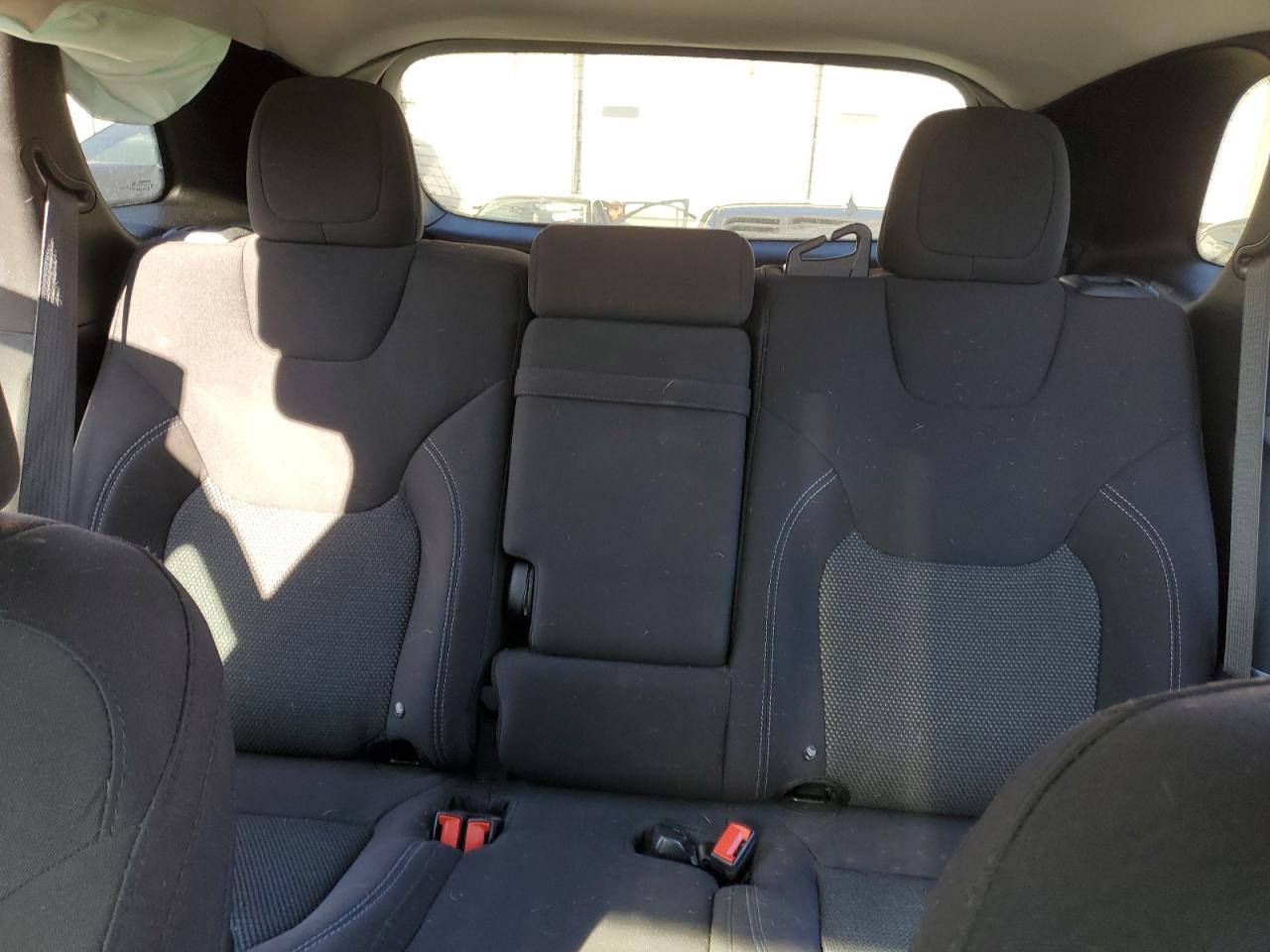 2019 Jeep Grand Cherokee - Image 10