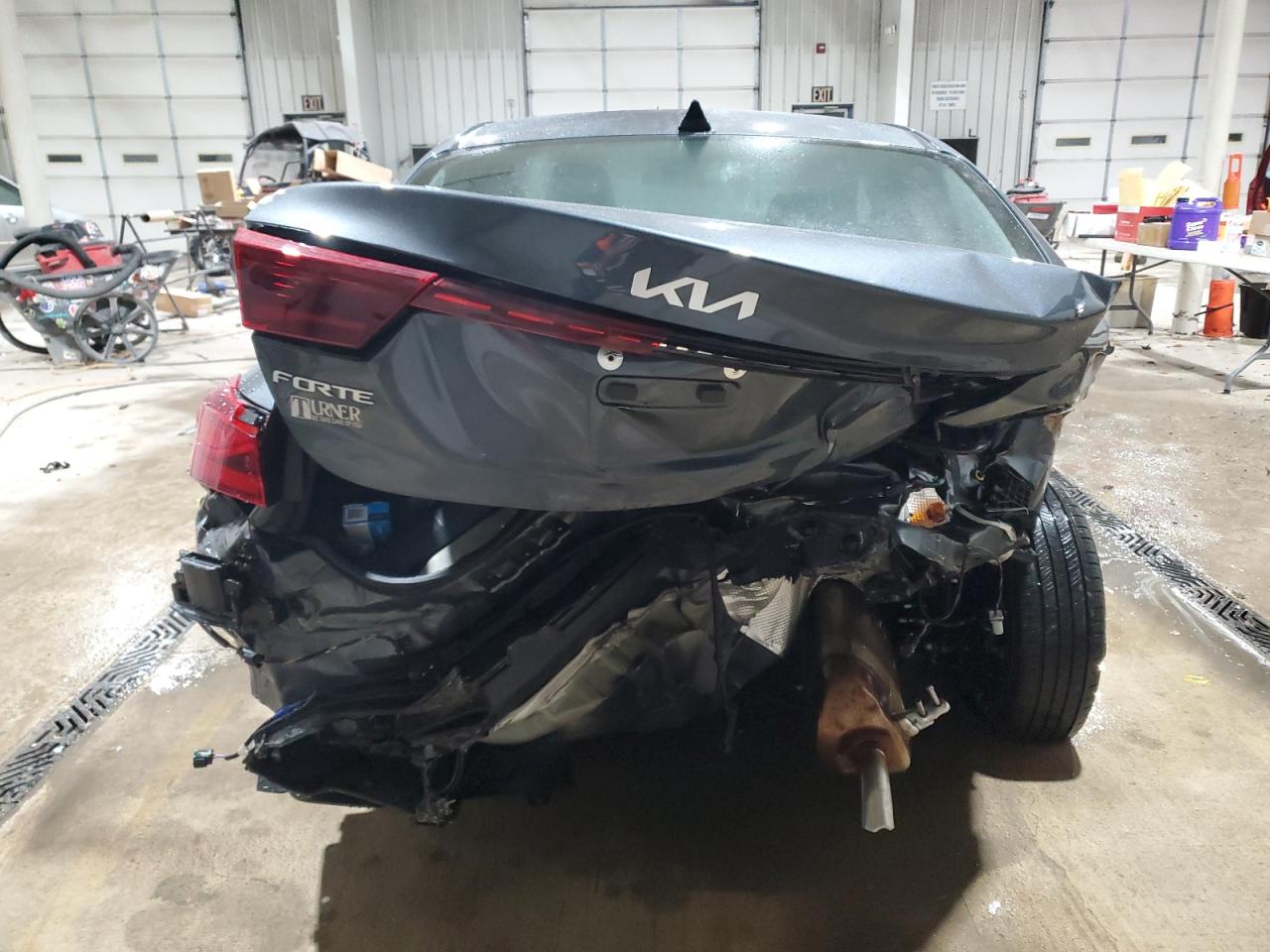 2024 Kia Forte - Image 6