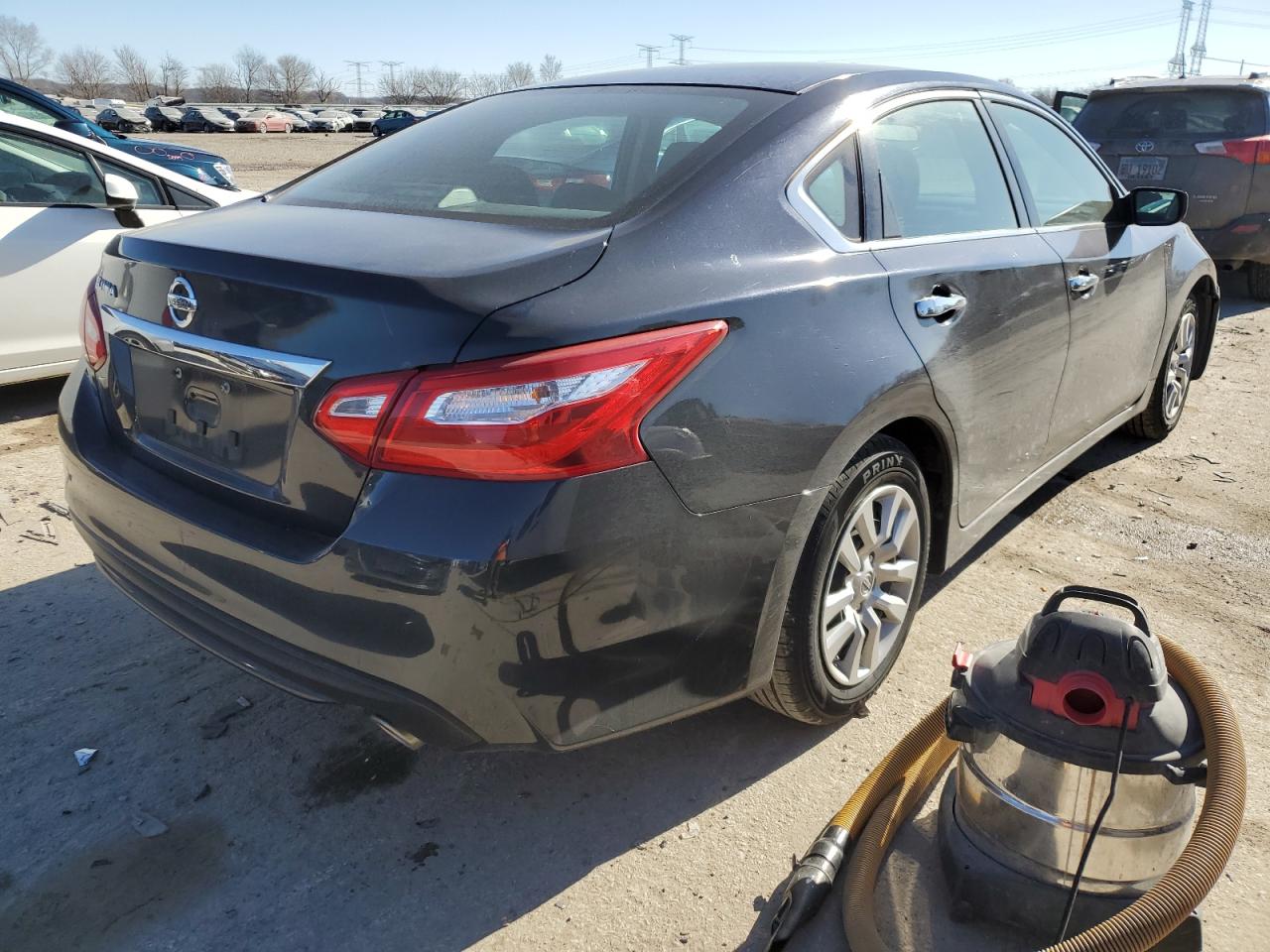 2016 Nissan Altima - Image 3
