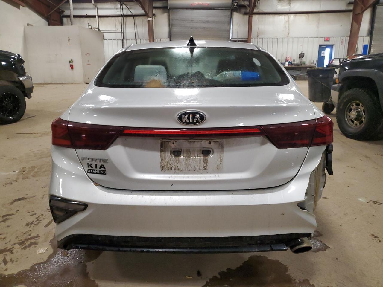 2019 Kia Forte - Image 6