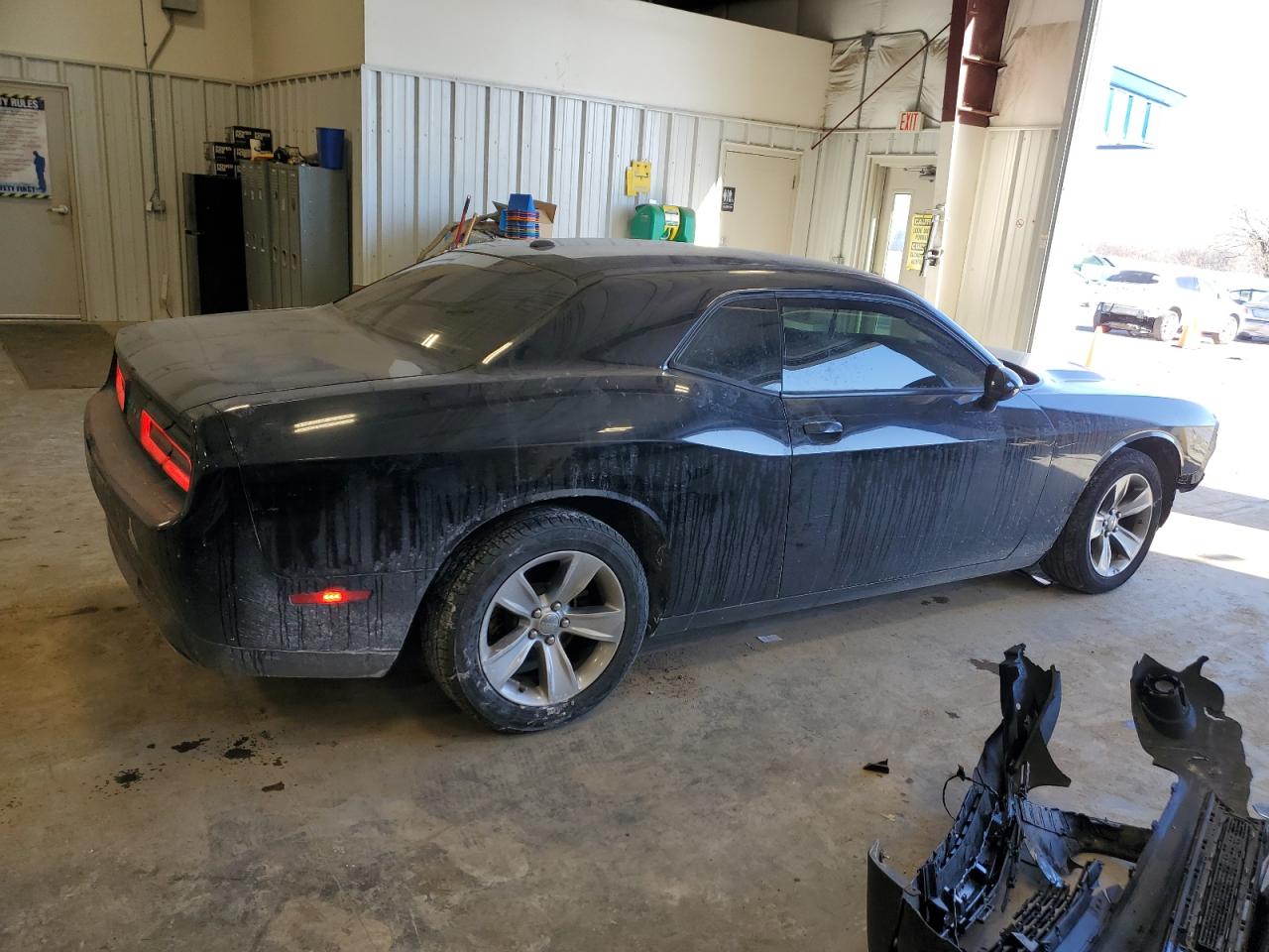 2016 Dodge Challenger - Image 3
