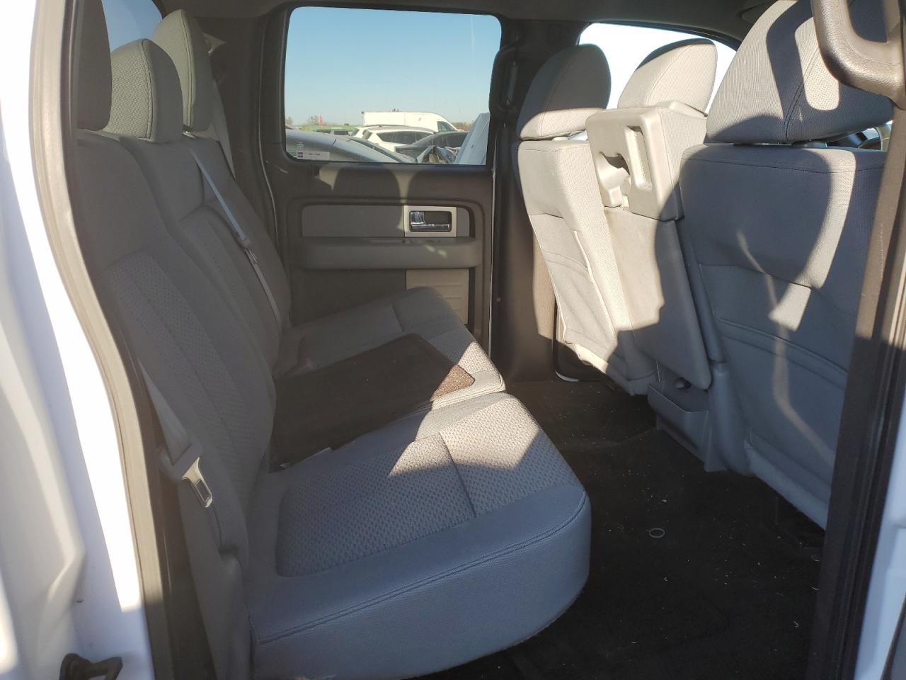 2011 Ford F-150 - Image 10