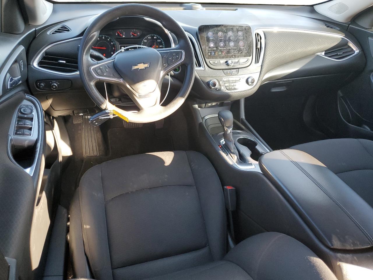 2021 Chevrolet Malibu - Image 8