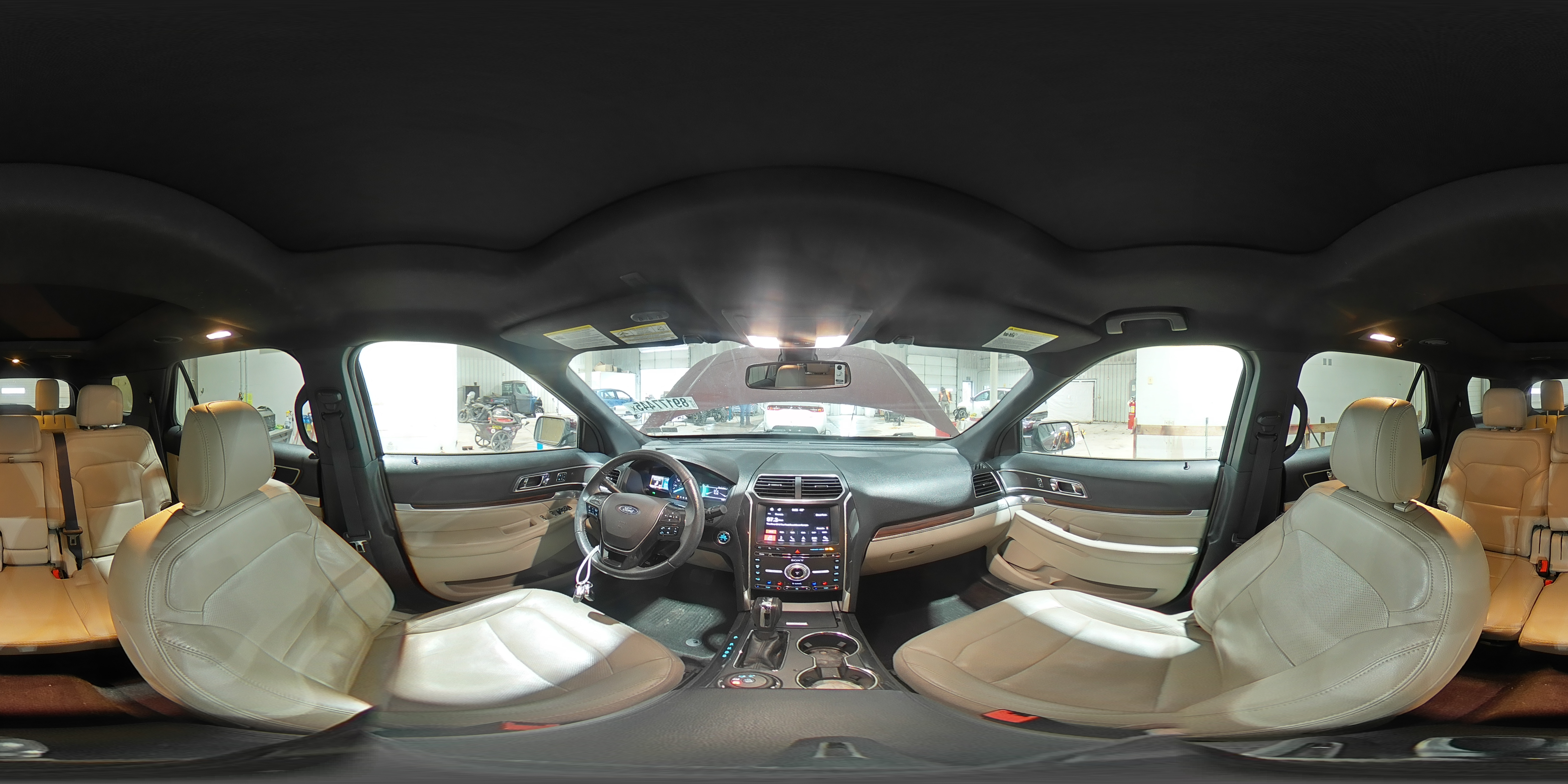 2018 Ford Explorer - Image 16