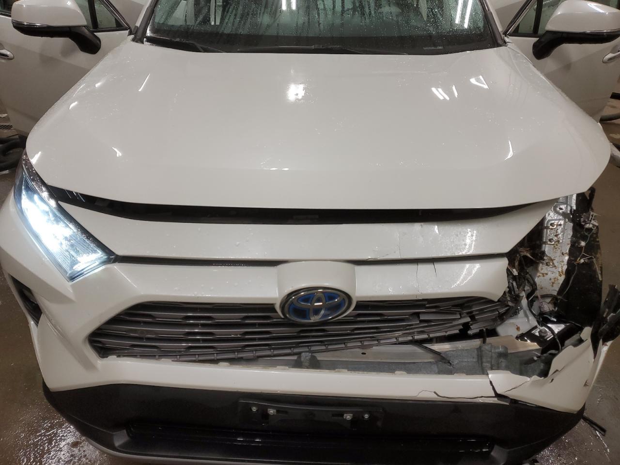 2021 Toyota RAV 4 - Image 13