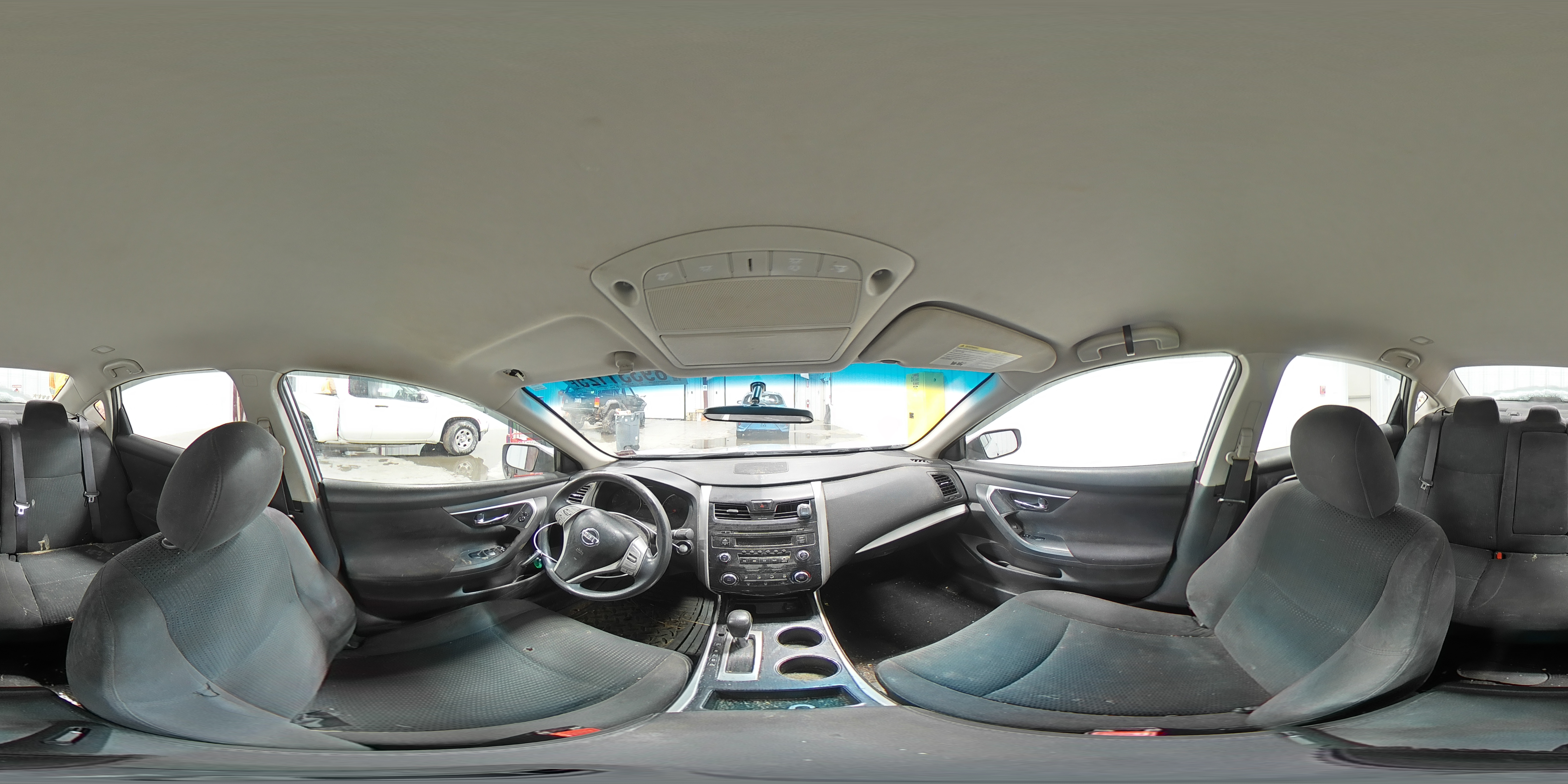 2014 Nissan Altima - Image 13