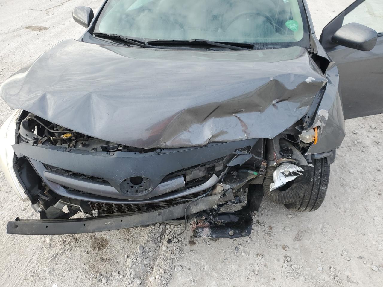 2011 Toyota Corolla - Image 12
