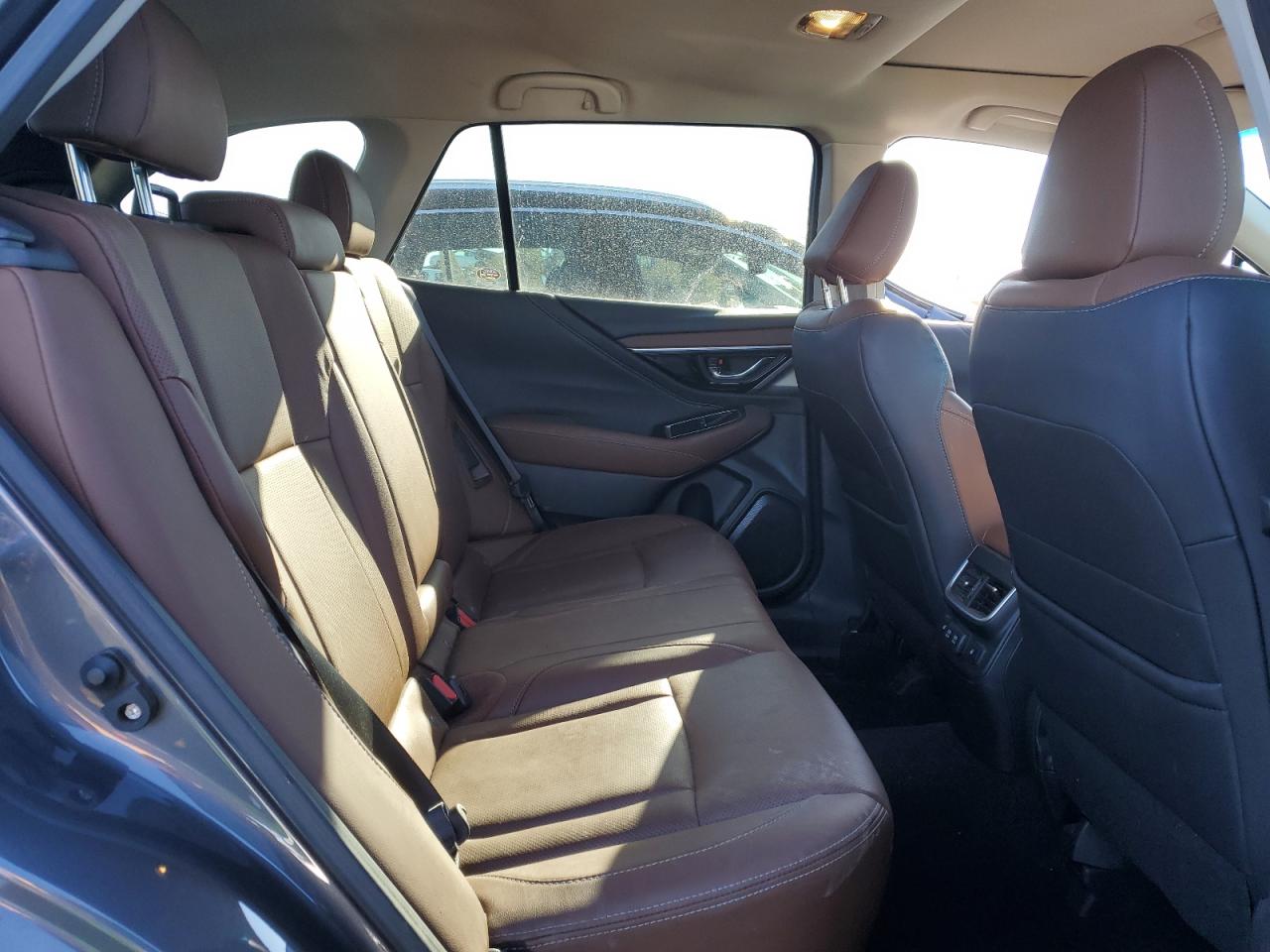 2020 Subaru Outback - Image 12