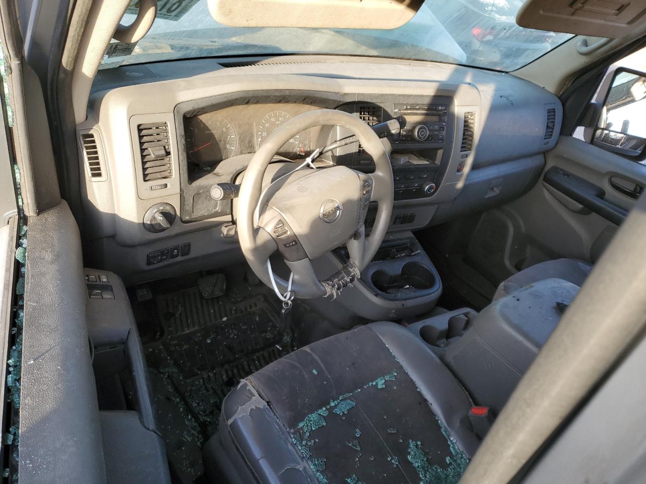 2016 Nissan NV - Image 8