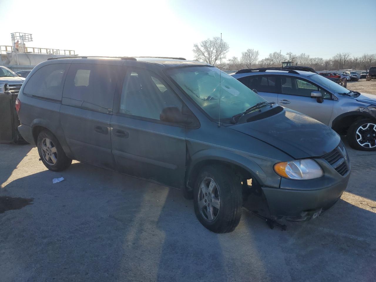 2006 Dodge Caravan - Image 4