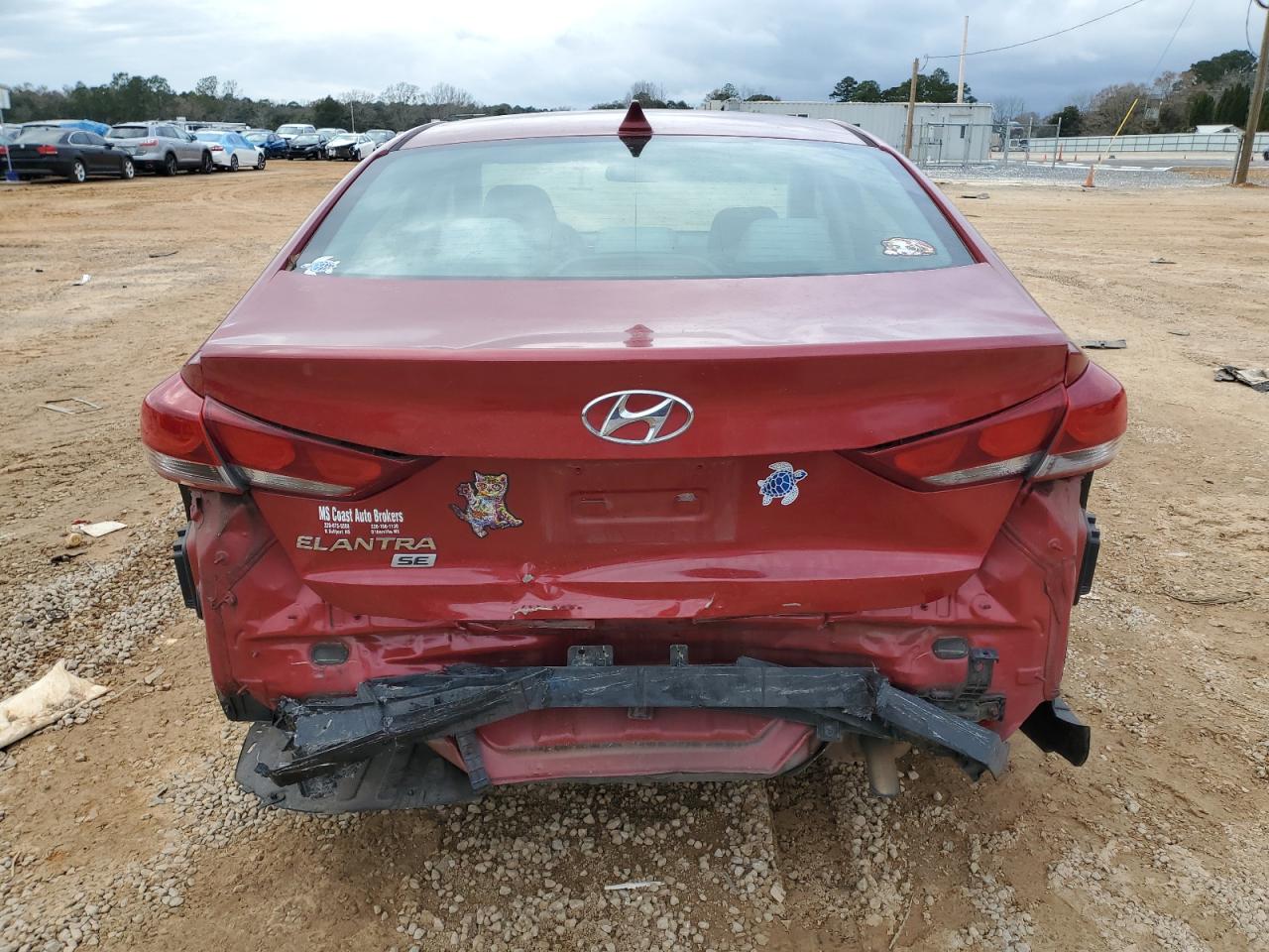 2017 Hyundai Elantra - Image 6