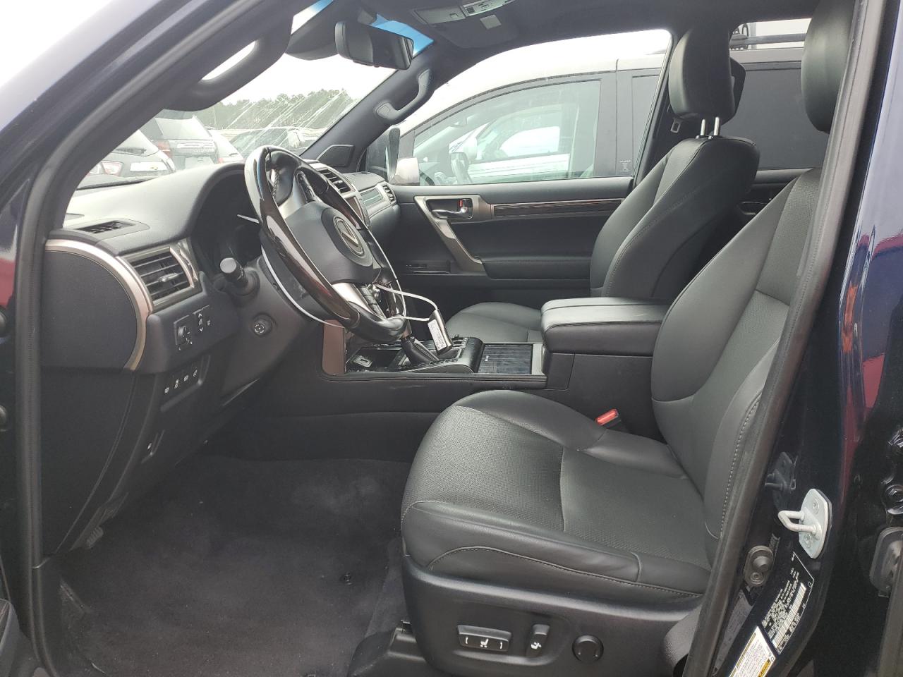 2021 Lexus GX - Image 7