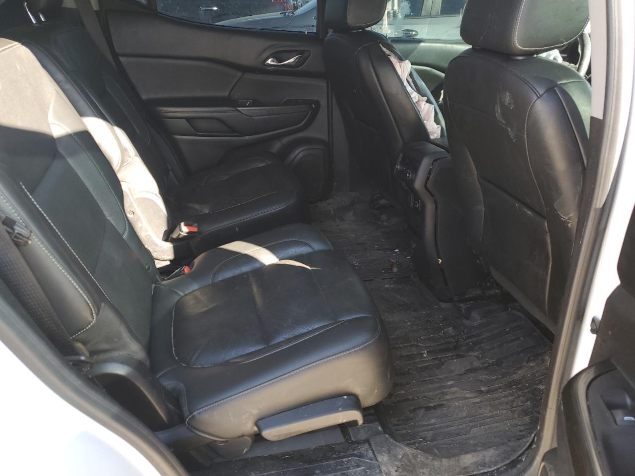 2018 GMC Acadia - Image 11
