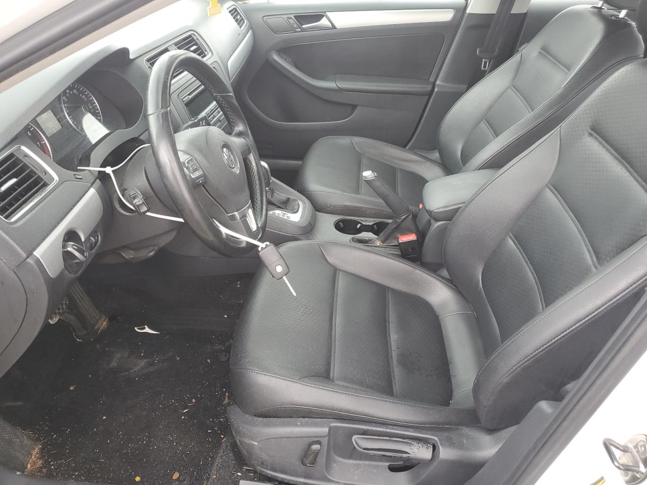 2014 Volkswagen Jetta - Image 7