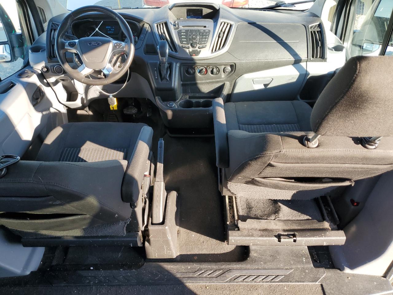 2017 Ford Transit - Image 8