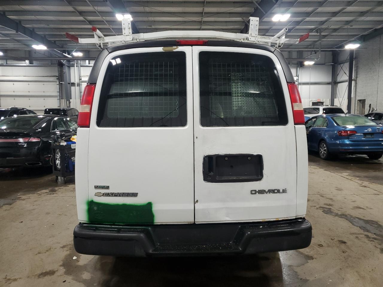 2006 Chevrolet Express - Image 6