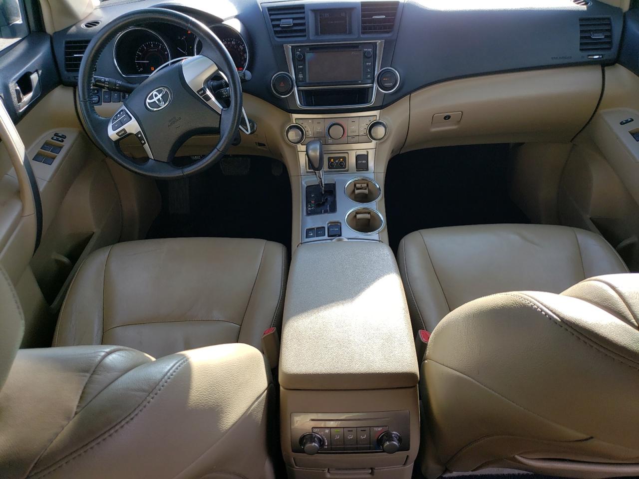 2013 Toyota Highlander - Image 8