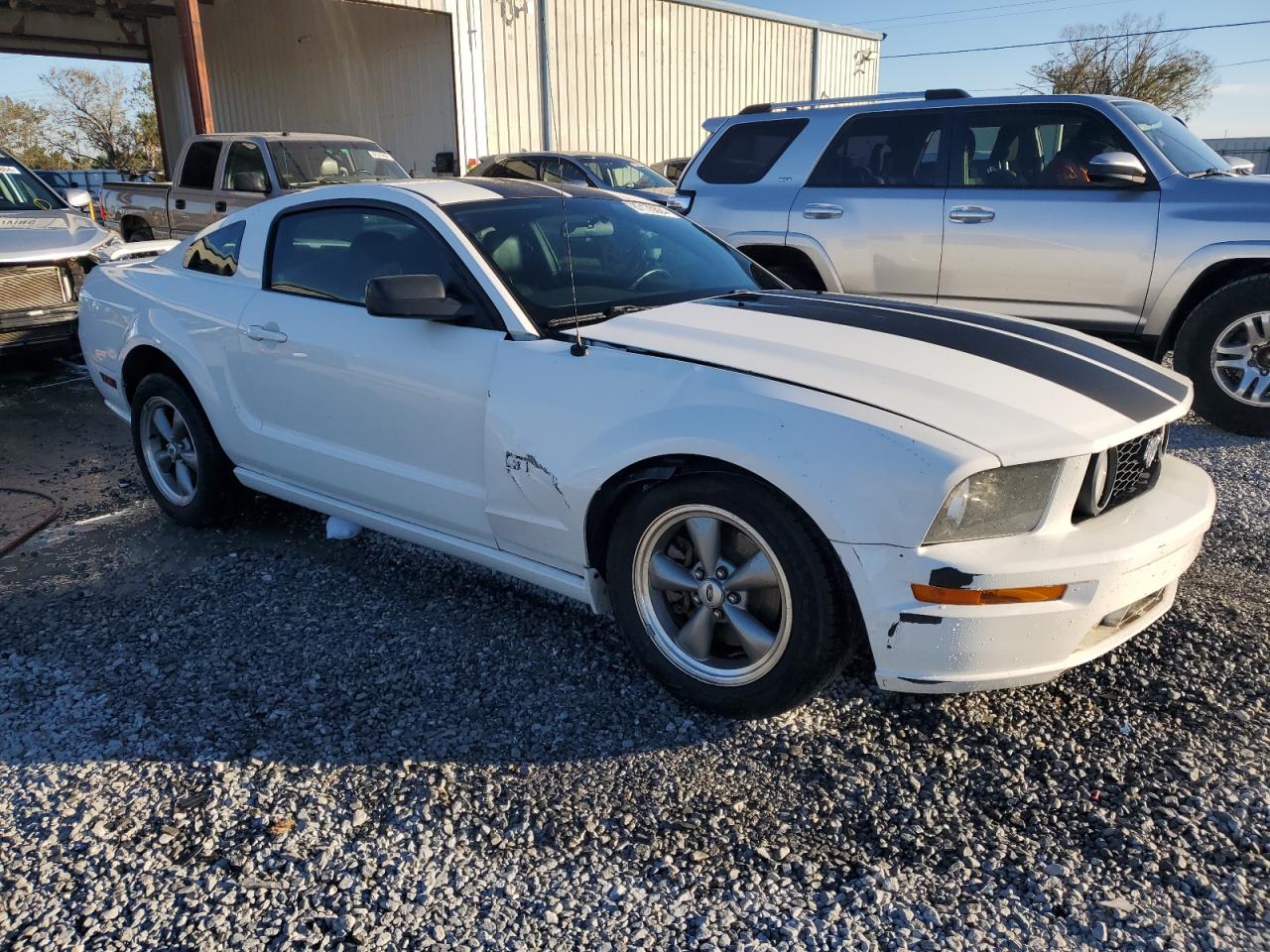 2006 Ford Mustang - Image 4