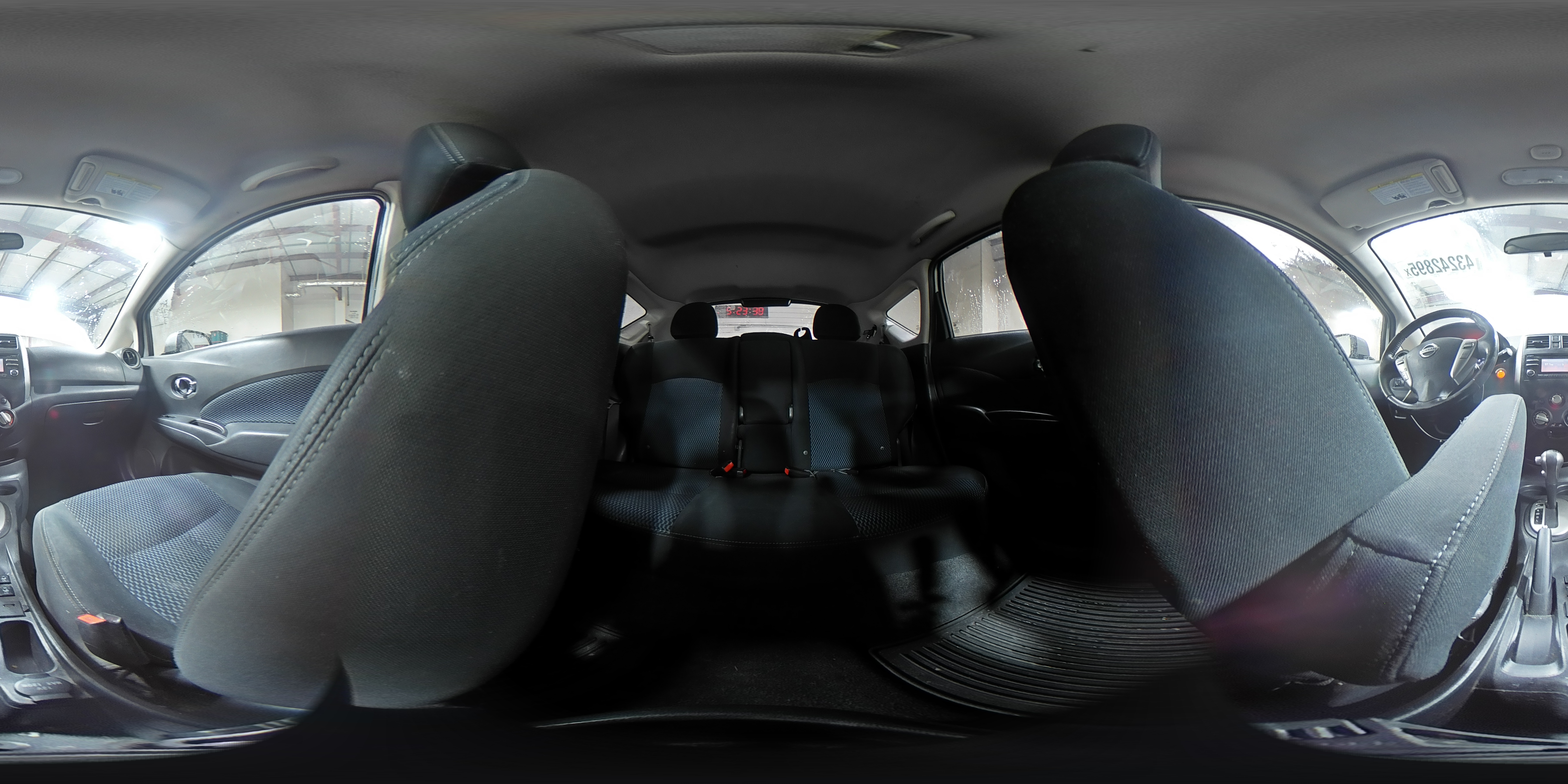 2014 Nissan Versa - Image 14