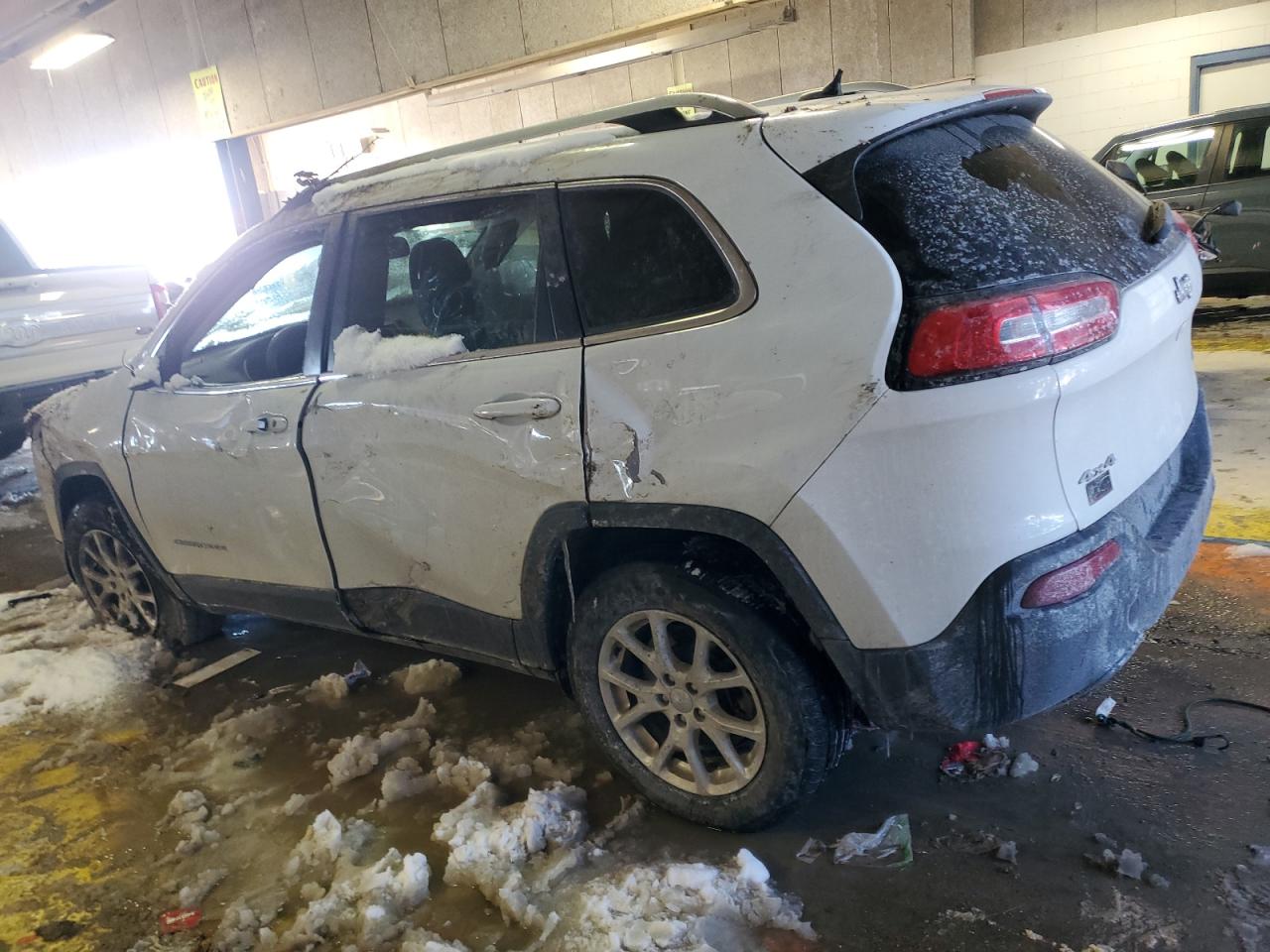 2016 Jeep Grand Cherokee - Image 2