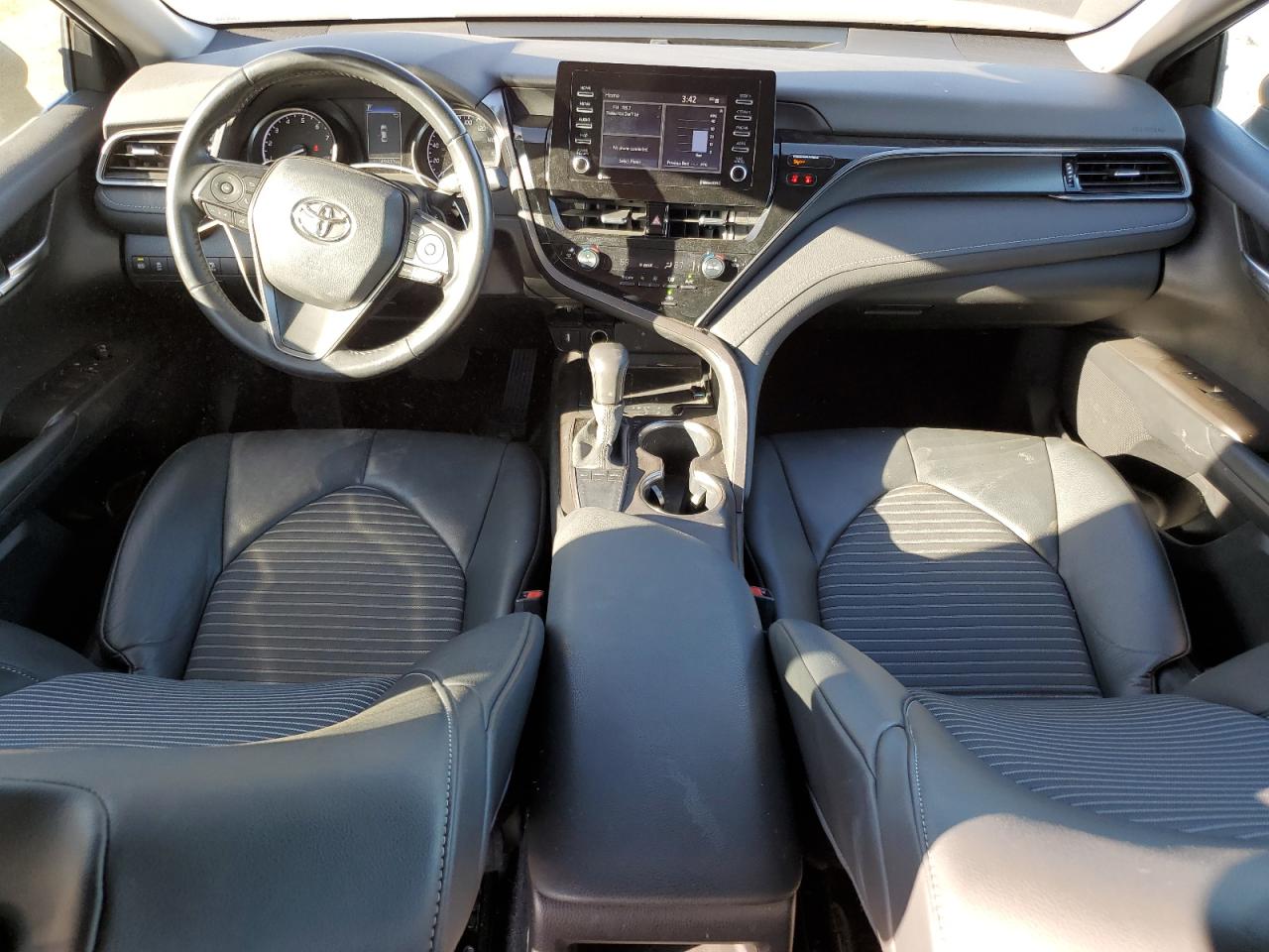2022 Toyota Camry - Image 8