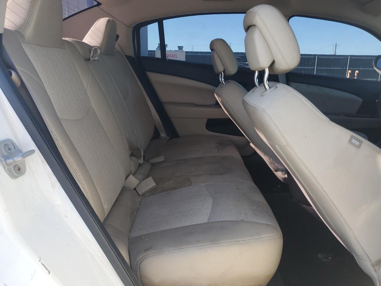 2014 Chrysler 200 - Image 10