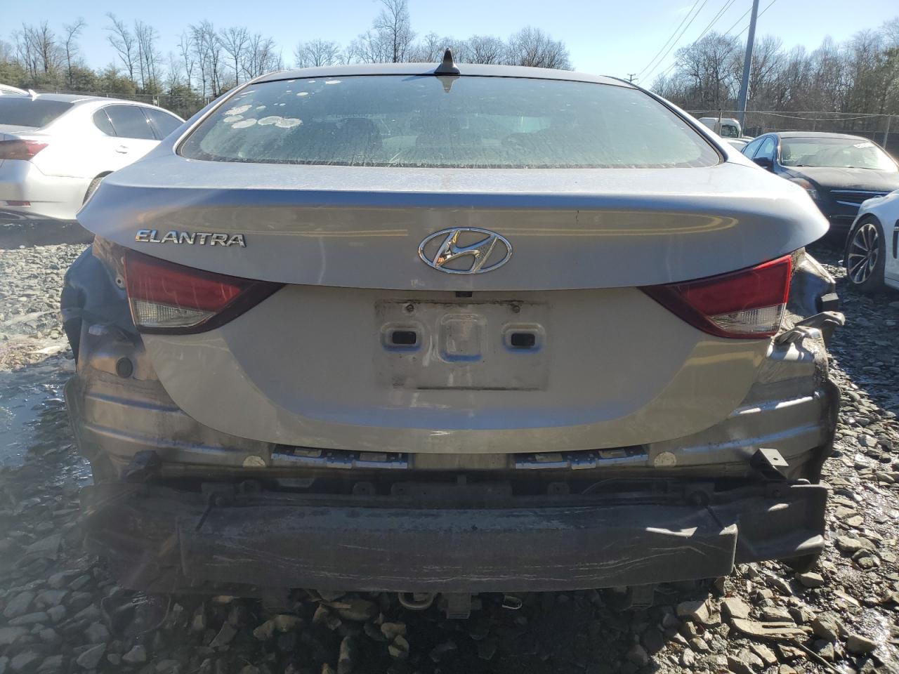 2015 Hyundai Elantra - Image 6