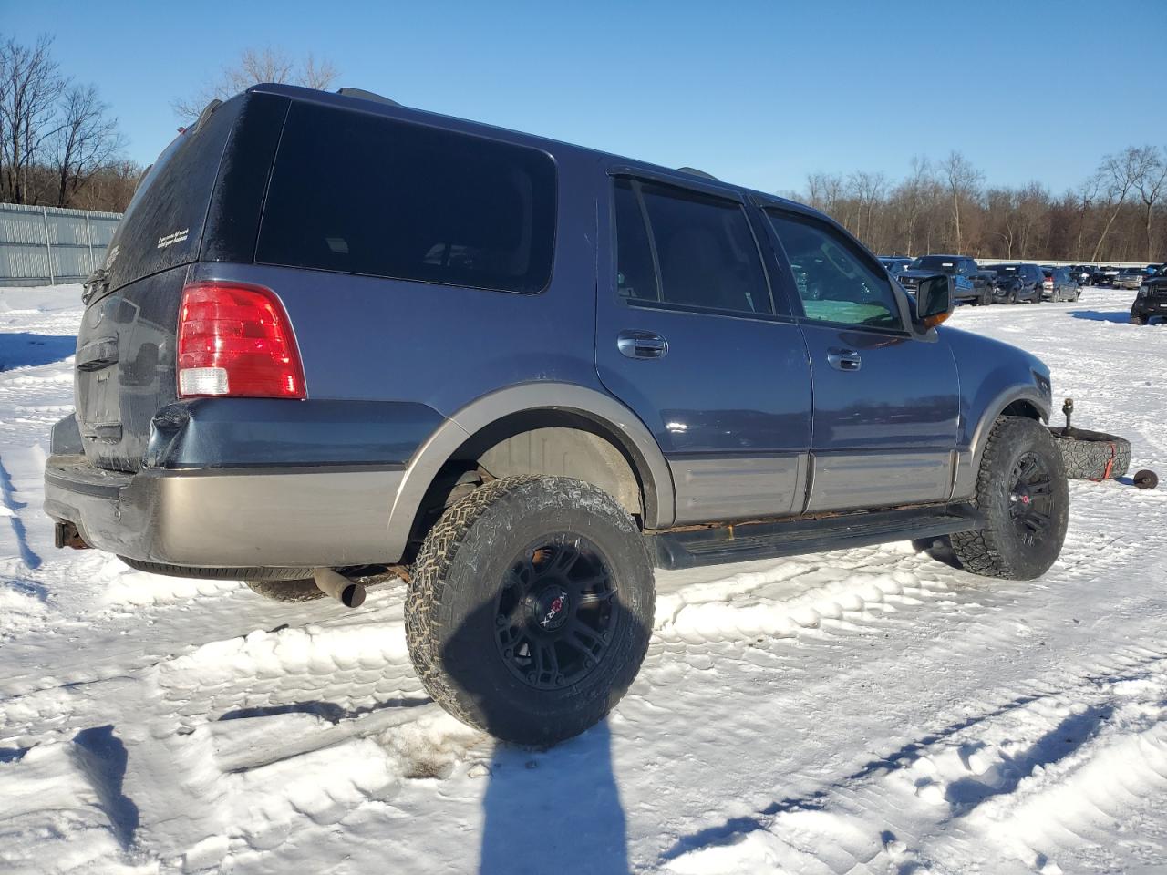 2003 Ford Expedition - Image 3
