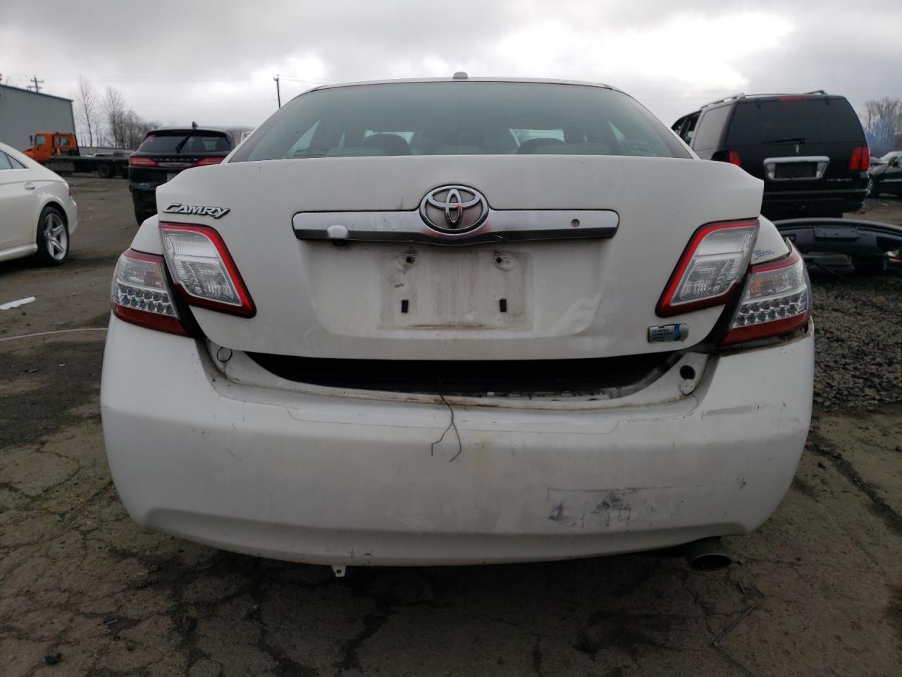 2010 Toyota Camry - Image 6