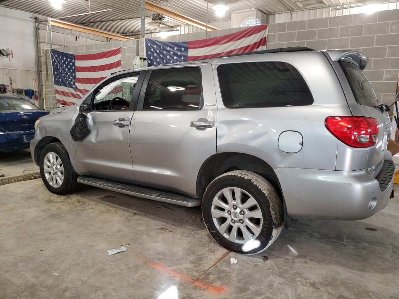 2010 Toyota Sequoia - Image 2