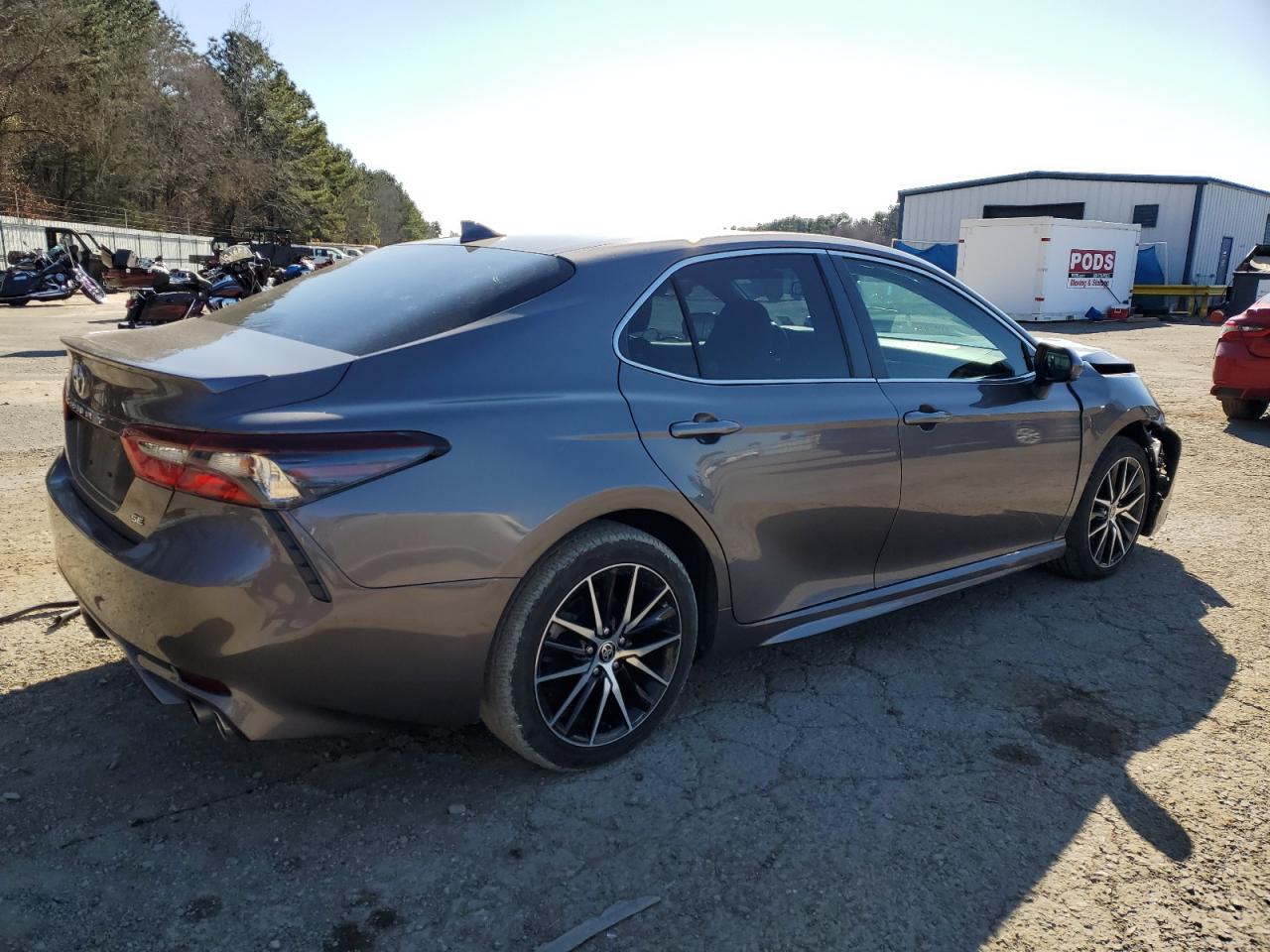 2021 Toyota Camry - Image 3