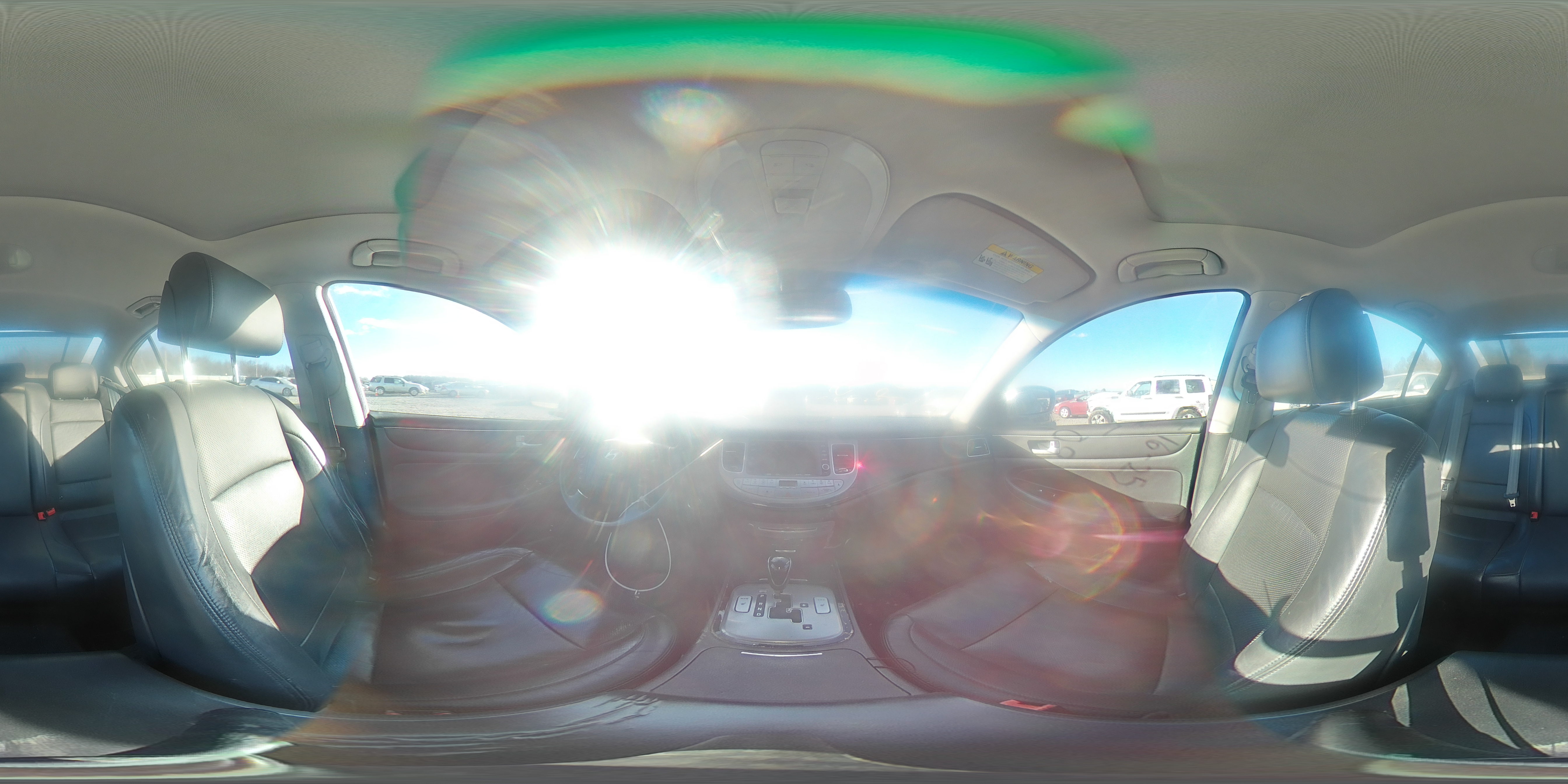 2014 Hyundai Genesis - Image 13