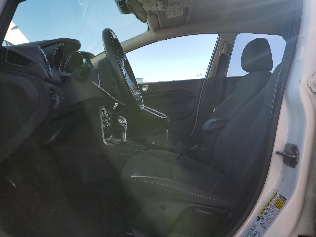 2014 Ford Fiesta - Image 7